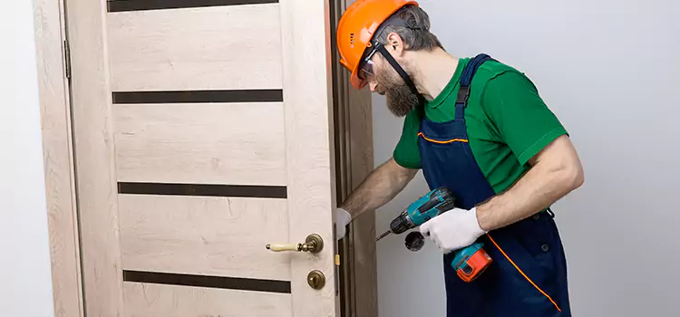 Replace Internal Door Handle with Lock East Ridge