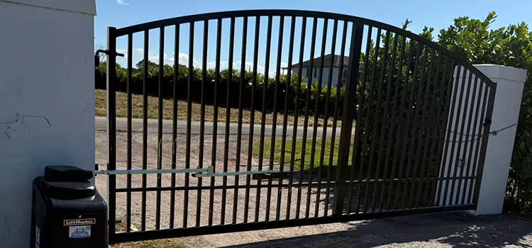 Driveway Fence Repair East Ridge